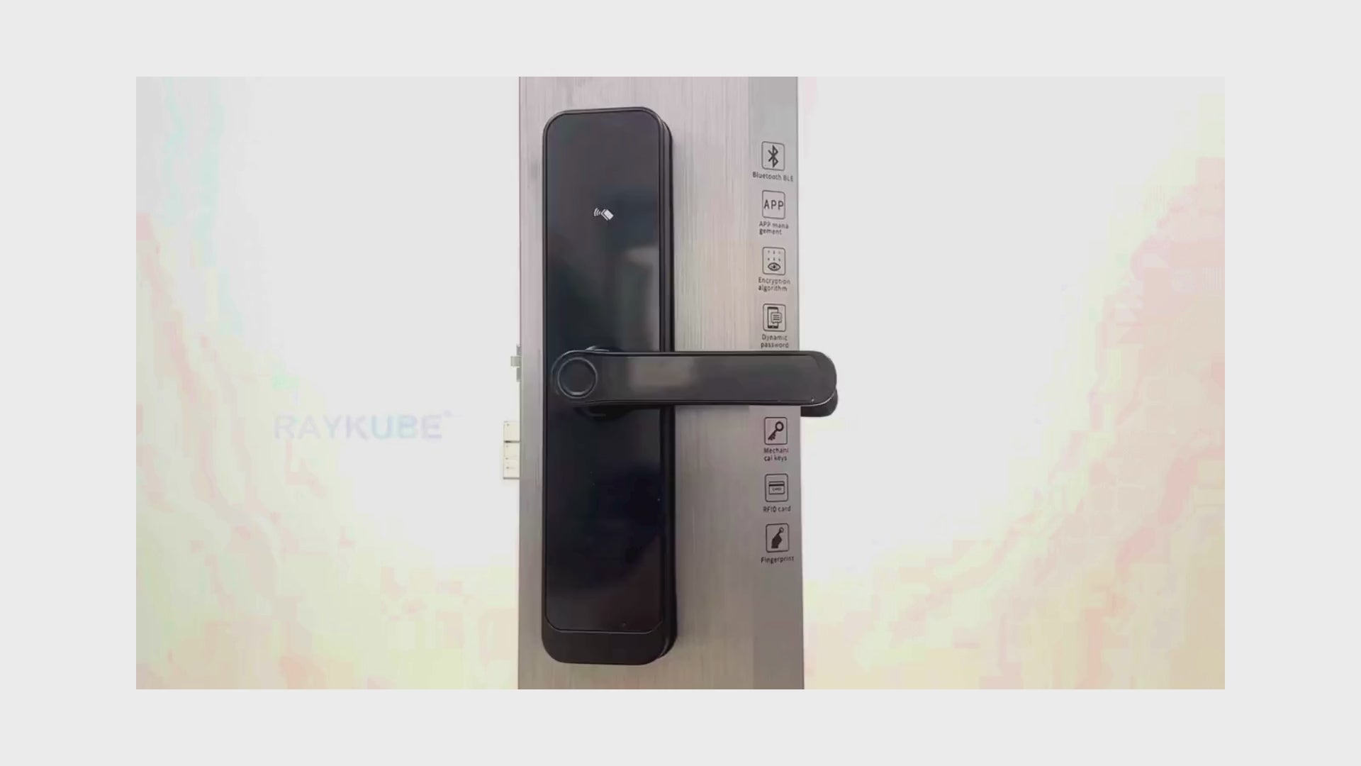 Charger la vidéo : &lt;h3&gt;&lt;strong&gt;La RAYKUBE K8 n&#39;est pas qu&#39;une simple serrure : c&#39;est une révolution pour votre sécurité et votre confort.&lt;br/&gt;&lt;br/&gt;Avec son design moderne et ses technologies avancées (empreinte digitale, accès mobile, cartes IC, codes temporaires), elle transforme votre porte en une véritable forteresse intelligente.&lt;/strong&gt;&lt;/h3&gt;&lt;h3&gt;&lt;strong&gt;Pensée pour simplifier votre vie quotidienne, elle offre :&lt;br/&gt;🔹 Un accès instantané sans clé&lt;br/&gt;🔹 La gestion à distance via votre smartphone&lt;br/&gt;🔹 Une sécurité renforcée contre les intrusions&lt;br/&gt;🔹 Une installation rapide et adaptable à la majorité des portes&lt;/strong&gt;&lt;/h3&gt;&lt;h3&gt;&lt;strong&gt;Que ce soit pour votre maison, votre bureau ou votre location Airbnb, la RAYKUBE K8 s&#39;adapte à votre style de vie et vous offre une tranquillité d&#39;esprit totale.&lt;/strong&gt;&lt;/h3&gt;&lt;h3&gt;&lt;strong&gt;Explorez toutes ses fonctionnalités et faites le choix d’une sécurité élégante et intelligente.&lt;/strong&gt;&lt;/h3&gt;
